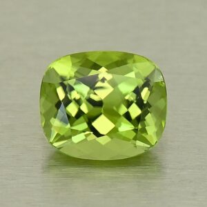 AppleGreenPeridot cush 7.0x6.0mm 1.25cts N pe118