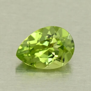 AppleGreenPeridot pear 7.1x5.1mm 0.81cts N pe115