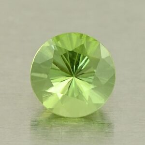 AppleGreenPeridot round 6.0mm 0.99cts N pe128