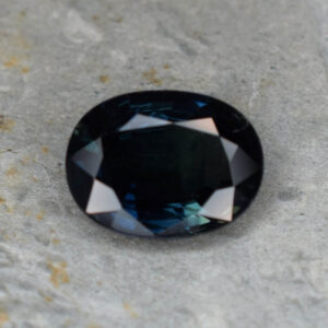 BlueSapphire oval 8.1x6.1mm 1.45cts N sa323 b