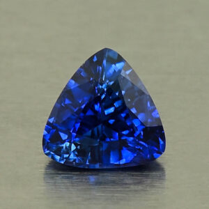 BlueSapphire trill 5.6x5.5x3.1mm 0.66cts H sa1112
