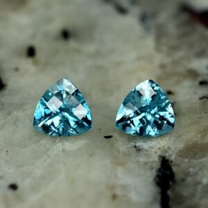 BlueZircon ch trillion 4.5mm 0.93cts zn2618 SOLD