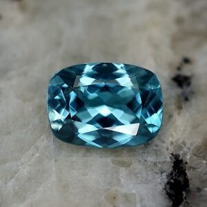 BlueZircon cushion 7.2x5.4x3.4mm 1.46cts H zn2964