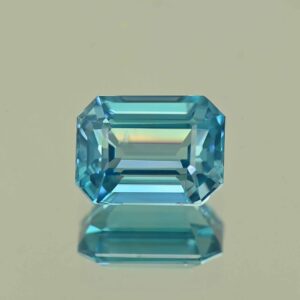 BlueZircon eme cut 9.8x7.3x4.9mm 4.59cts H zn7778