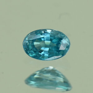 BlueZircon oval 4.8x3.1mm 0.36cts H zn1244