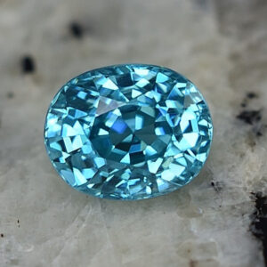 BlueZircon oval 8.3x6.7mm 3.39cts H zn1251 crop SOLD