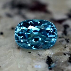 BlueZircon oval 9.9x7.0mm 5.58cts zn345