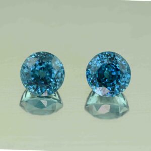 BlueZircon round pair 10.7x10.7x8.9mm 10.9x10.7x9.3mm 21.61cts H zn2096 scaled 1