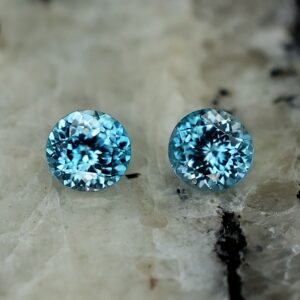 BlueZircon round pair 4.0mm 0.70cts zn2625 SOLD