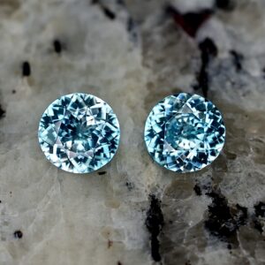 BlueZircon round pair 6.8mm 2.97cts zn2403