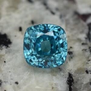 BlueZircon sq cush 9.5mm 8.33cts H zn2281 crop SOLD