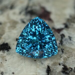 BlueZircon trill 13.8x13.7x10.9mm 20.38cts H zn2264 a
