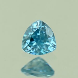 BlueZircon trill 4.5mm 0.50cts H zn7036