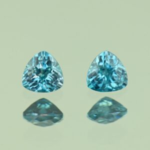 BlueZircon trill pair 4.0mm 0.70cts H zn4782