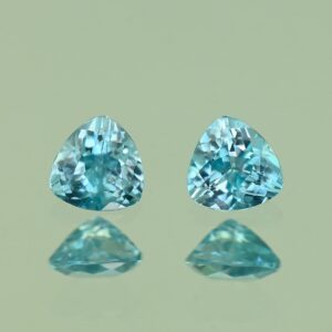 BlueZircon trill pair 4.0mm 0.75cts H zn4783