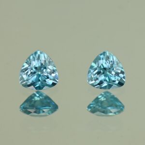 BlueZircon trill pair 4.5mm 0.99cts H zn4794