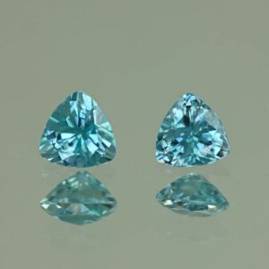 BlueZircon trill pair 5.0mm 1.24cts H zn4804