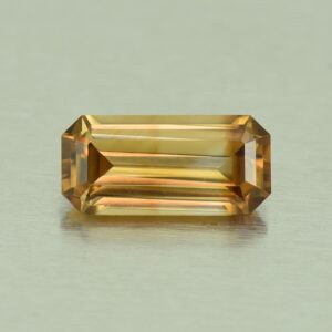 ChampagneZircon eme cut 12.7x5.1mm 2.57cts N zn5312