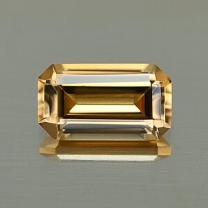 ChampagneZircon eme cut 7.0x4.0mm 1.03cts N zn2724