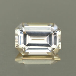 ChampagneZircon eme cut 8.4x5.9mm 2.59cts N zn4551 SOLD