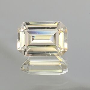 ChampagneZircon emecut 10.5x7.3mm 4.57cts N zn1543 SOLD