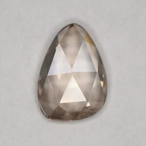 ChampagneZircon freeform rose cut 8.2x5.8mm 1.60cts N zn2903