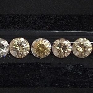 ChampagneZircon line round 5.0mm 22.78cts H a zn3273 scaled 1