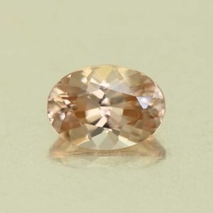 ChampagneZircon oval 7.2x5.1mm 1.28cts N zn6986