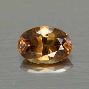 ChampagneZircon oval 8.2x5.7mm 1.80cts N zn3677