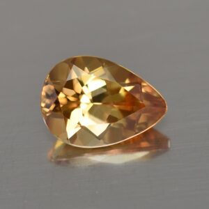 ChampagneZircon pear 10.9x7.9mm 3.91cts N zn3658