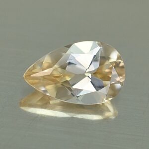 ChampagneZircon pear 7.9x5.0mm 1.20cts N zn3556