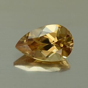 ChampagneZircon pear 8.1x5.1mm 1.38ts N zn2727