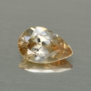 ChampagneZircon pear 8.5x5.4mm 1.54cts N zn4589