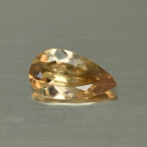ChampagneZircon pear 9.9x5.5mm 1.45cts N zn4608