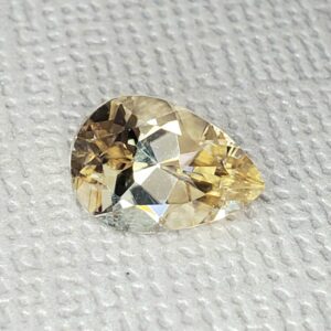 ChampagneZircon pearshape 10.1×7.0mm 2.96cts zn2712 SOLD