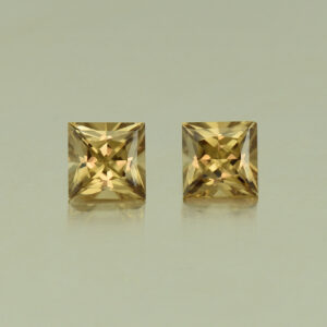 ChampagneZircon princess pair 5.0mm 1.88cts N zn3941