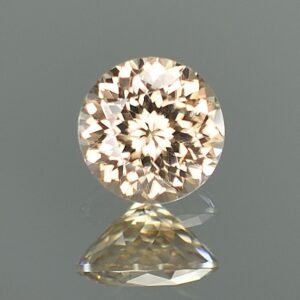 ChampagneZircon round 6.5mm 1.59cts N zn3275