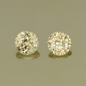 ChampagneZircon round pair 4.5mm 1.05cts N zn3968