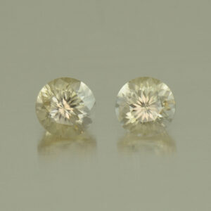 ChampagneZircon round pair 5.0mm 1.56cts N zn3975