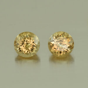 ChampagneZircon round pair 5.5mm 2.15cts N zn3982
