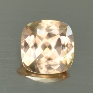 ChampagneZircon sq cush 7.5mm 2.51cts H zn4439