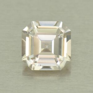 ChampagneZircon sq eme cut 6.5mm 1.96cts N zn5584