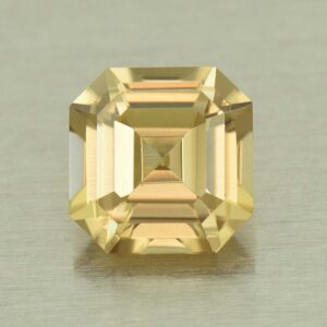 ChampagneZircon sq eme cut 6.5mm 1.98cts N zn5825