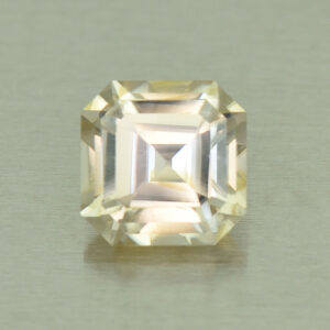 ChampagneZircon sq eme cut 6.5mm 2.09cts N zn5307