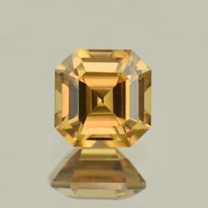 ChampagneZircon sq eme cut 6.5mm 2.10cts N zn5829