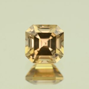 ChampagneZircon sq eme cut 7.0mm 2.95cts N zn7605