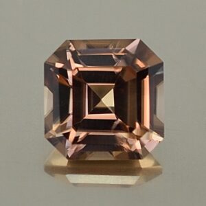 ChampagneZircon sq eme cut 7.4mm 3.00cts N zn3328