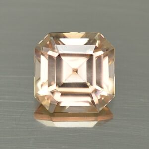 ChampagneZircon sq eme cut 9.0mm 5.25cts H zn4443 SOLD