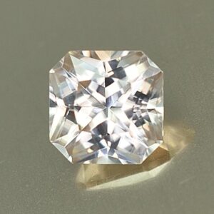 ChampagneZircon sq rad 5.5mm 1.17cts N zn2244
