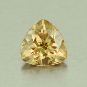 ChampagneZircon trill 7.8mm 2.48cts N zn5315